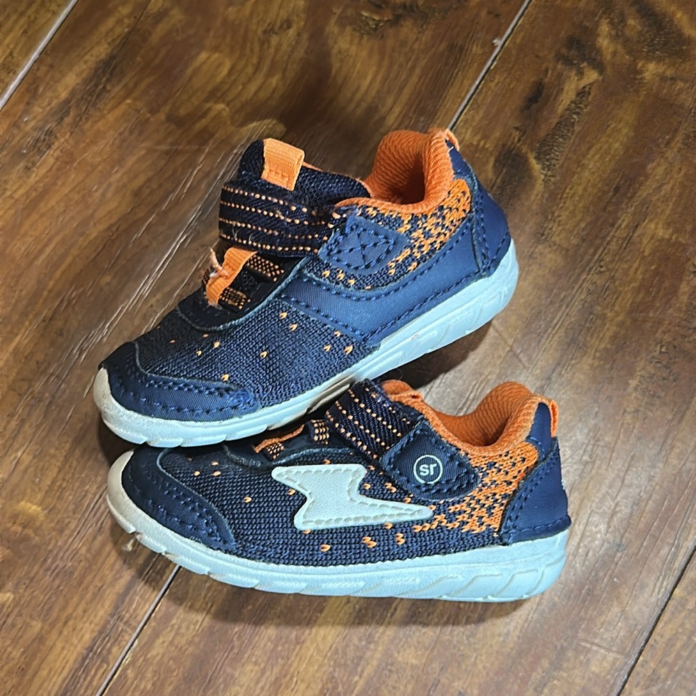 Stride Rite Soft Motion Zips Runner Sneakers size 3 orange/blue